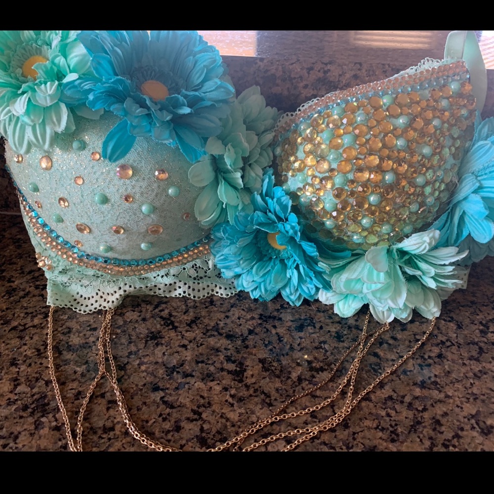 Hand made Custom Rave Bra turquoise 💎
